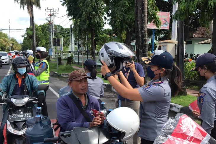 Dishub Bali bersama Honda Astra dan Polda Bali Melaksanakan Campaign Cari_aman