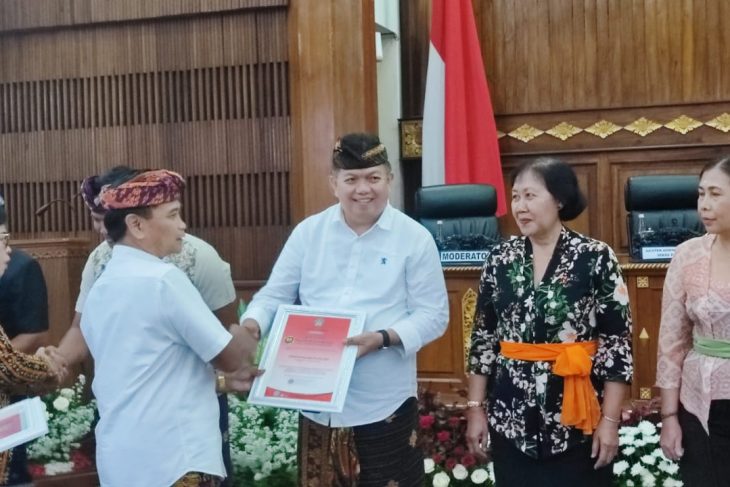 Dinas Perhubungan Provinsi Bali Menerima Penghargaan Pengawasan Kearsipan Internal Perangkat Daerah di Lingkungan Pemerintah Provinsi Bali Tahun 2022